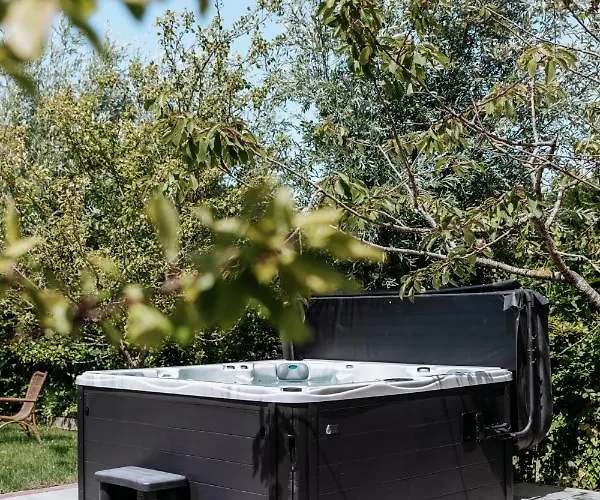 Buytenlust فندق مبيت وإفطار 4*